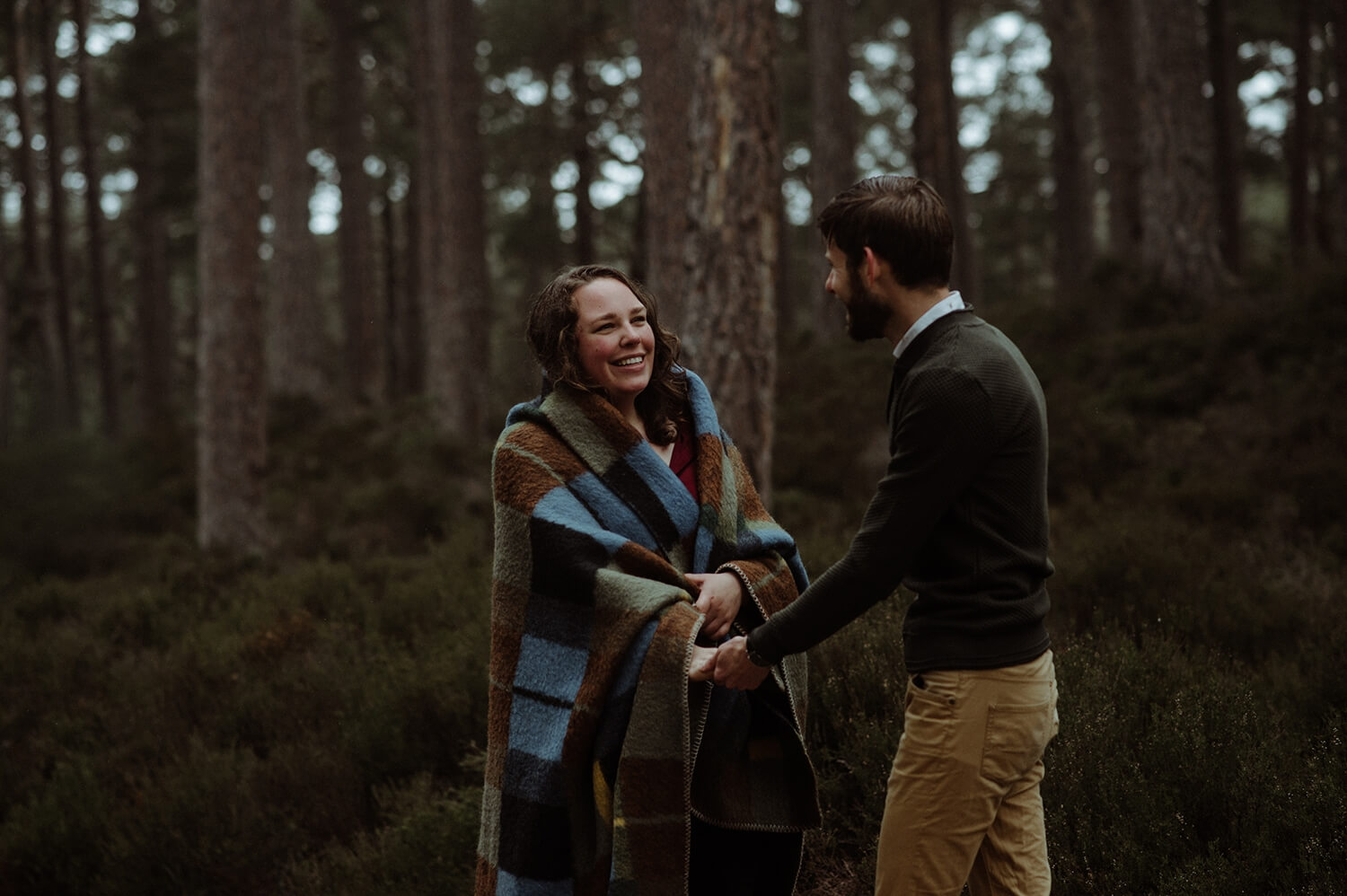 Scotland pine forest couple
